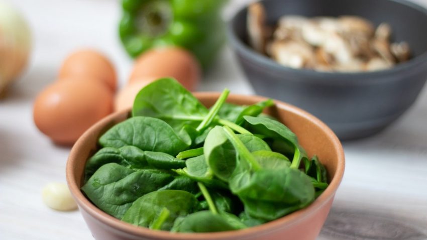 Ingredients to make an omelet.